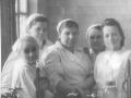 Медперсонал госпиталя №2551 массажистка Попова, врач Добролюбова 1943 год
